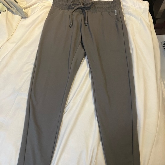 Free People FP Movement Jogger Sweatpants Gray Sunny Skinny Size XSmall - Picture 3 of 15